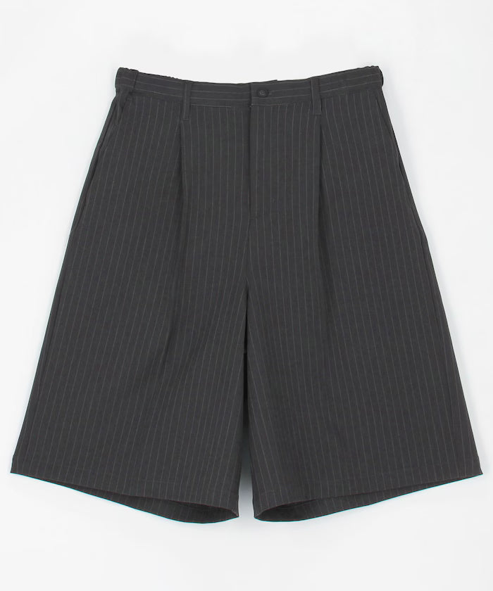 BAGGY SILHOUETTE SHORTS  西裝七分短褲