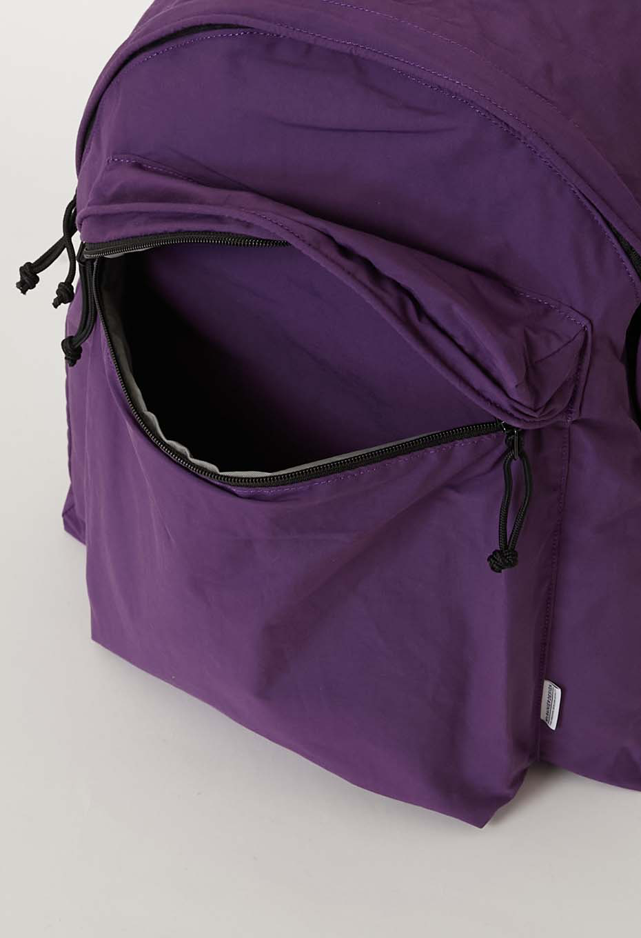 MT. RAINIER DESIGN - DELUXE BACKPACK