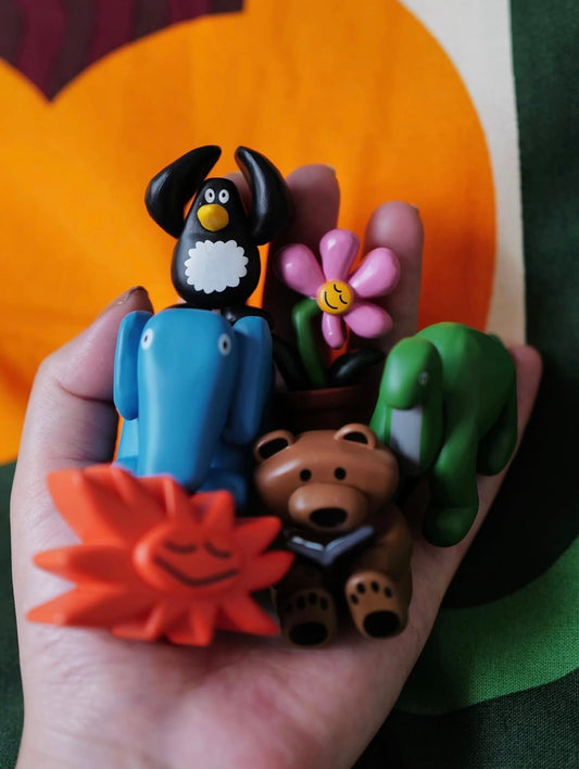 ART COLLECTION MASCOT FIGURE 1