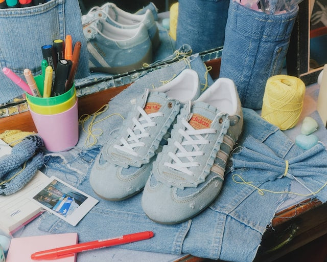 ADIDAS JAPAN - HANDBALL SPEZIAL LO PRO ATMOS PINK DENIM
